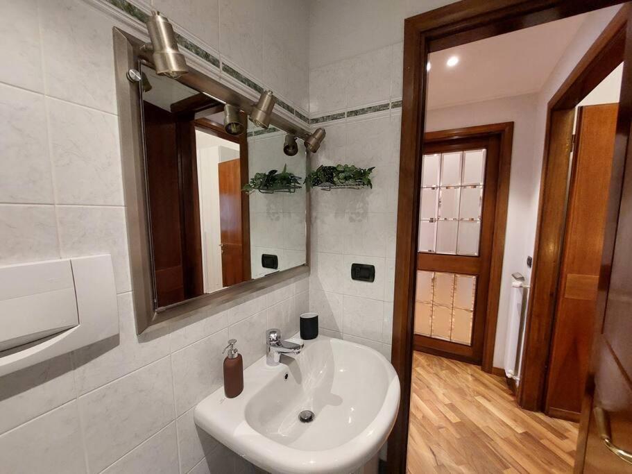 Lungarno 32 With Private Parking Apartment Florence Luaran gambar